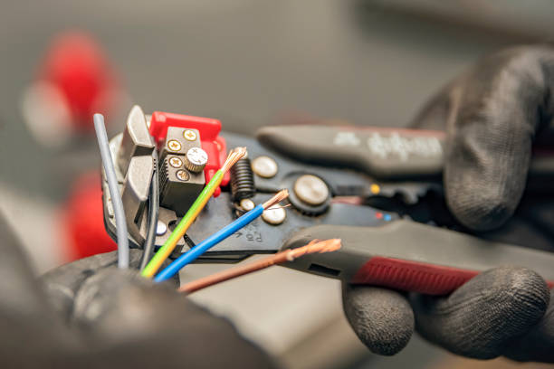 Best Local Electrician Companies  in Bath, ME